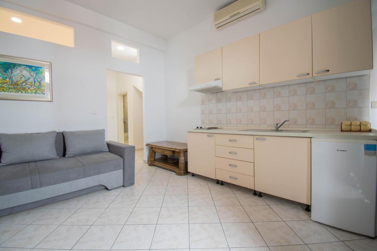 Apartments Manuela - Baška Voda Eksteriør bilde