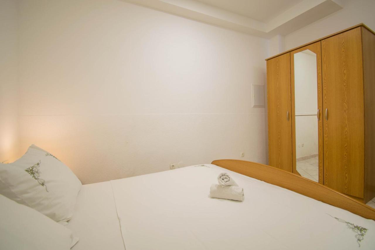 Apartments Manuela - Baška Voda Eksteriør bilde