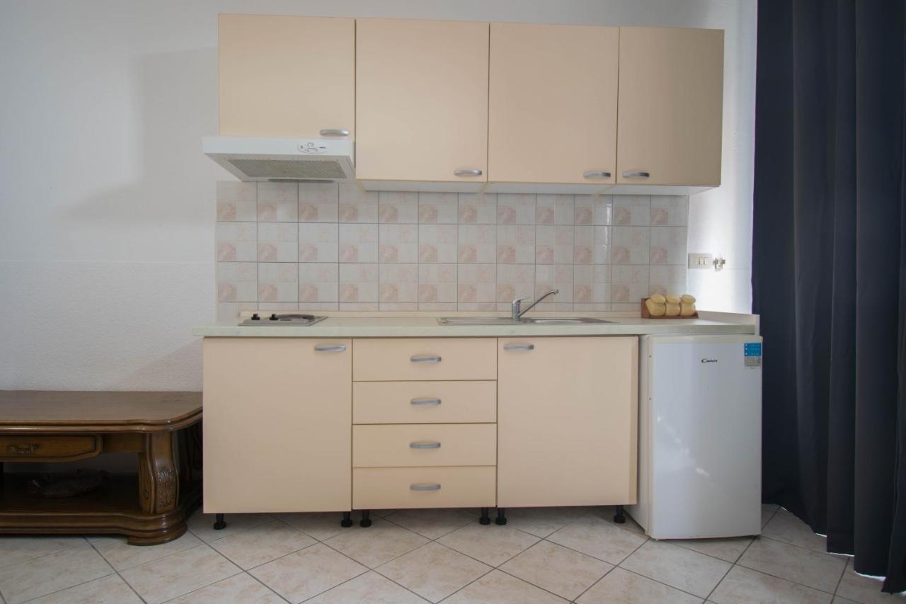 Apartments Manuela - Baška Voda Eksteriør bilde